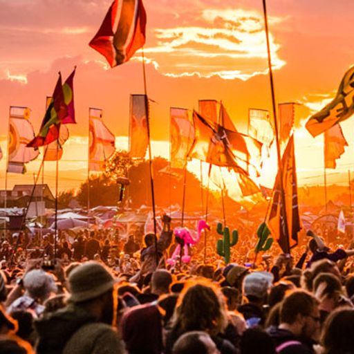 Duvet Rustling Glastonbury - AlanMcK on Back2BackFM 29 June 2019