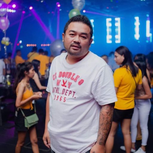 HBD ชาลอน อ่าวประดู่ บนแพอาลาดิน