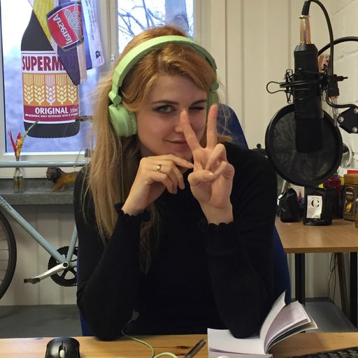 Ashley Louise James w Espa