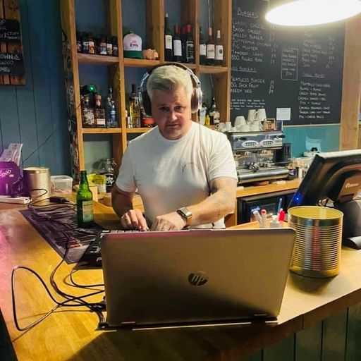 Saturdays mix @ The Greedy Pig for Siany's birthday