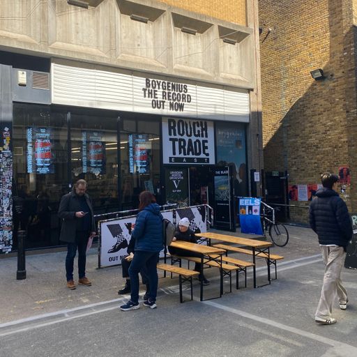 Hoxton Live w Rough Trade + Lucky Voice