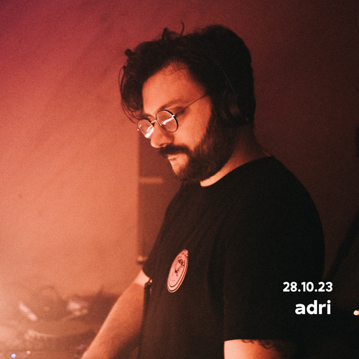 Adri @ Djoon for Discovery 28.10.23