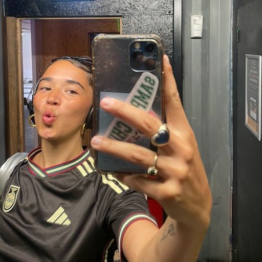 Ella Knows w/ Ella Rose 12/06/24 - Voices Radio