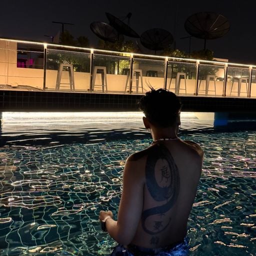 สัมผัสที่6จะเห็นผี สัมผัสที่หีจะเห็นผม HBD เสี่ยปอนด์