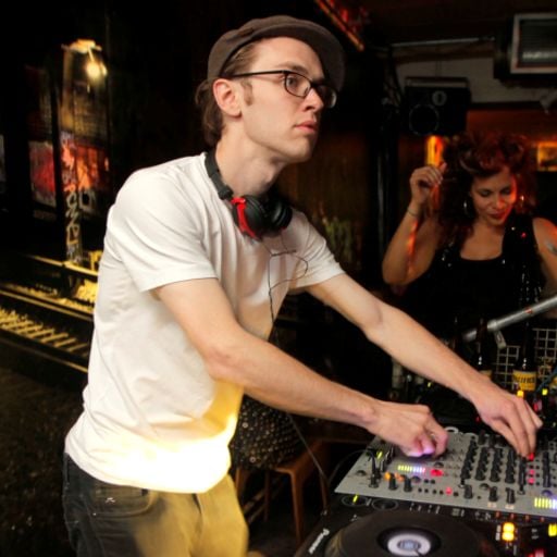 Cal Jader presents Big Chill Bar Sunday sunshine mix  