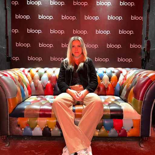 Dimensions w/ Adela - 16.09.25