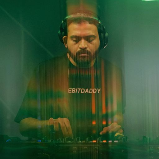 Simple - EBITDA goes EMO 002 - 17/12/25 - Voices Radio