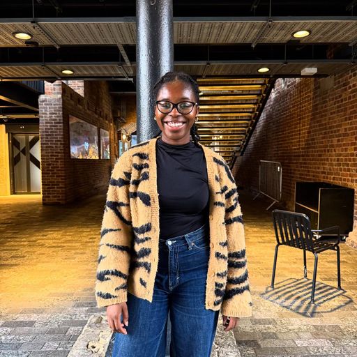 The Comfort Zone w/ Claudia - 08/10/25 [Voices Radio]