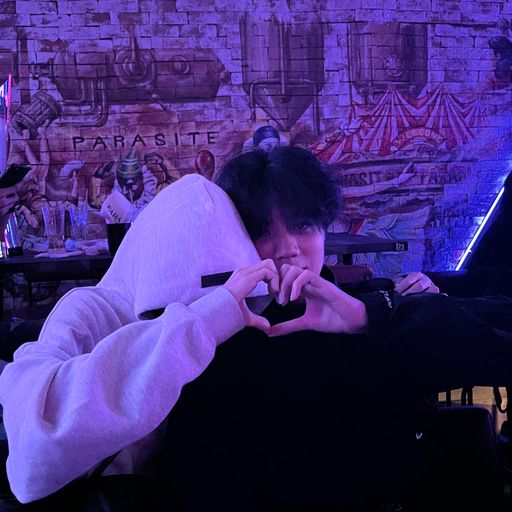 เพื่อนมีกูสด เพื่อนหมดกูวิ่ง byอูโน่ประสานมิตรxโชกุนก.ท