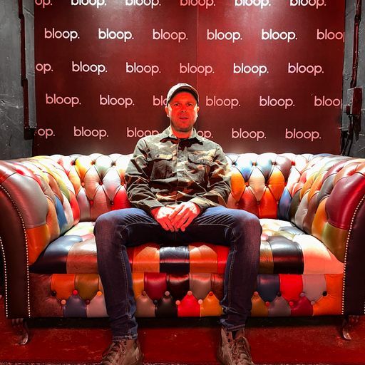 Dekompress w/ Dave Finch - 08.11.25