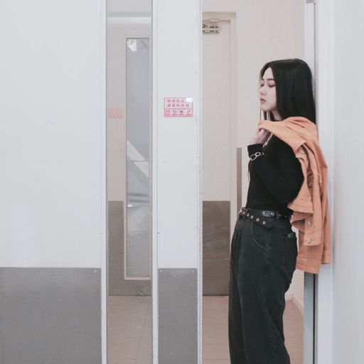 【偏执x世界美好环环相扣x纪念x不能说的秘密x蓝石白其x女孩】