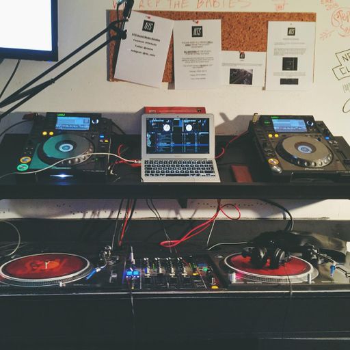 NTS 4/11/2015 w/ Special Guest Mystery Cave