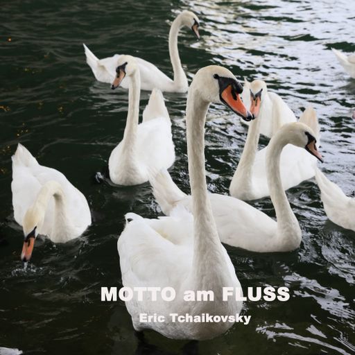 Motto am Fluss