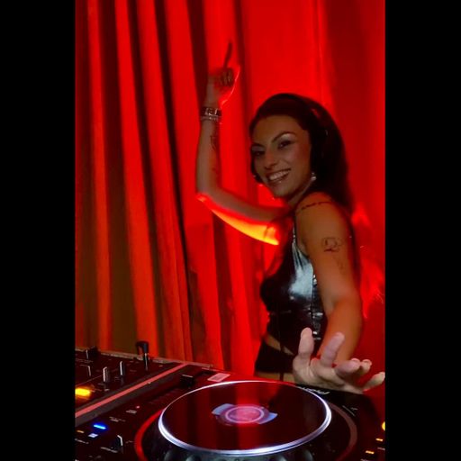 Adriana Honey	-	Adriana Honey - Ibiza Stardust Radio 04.11.2025 Mixtape