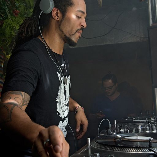 Ray Okpara - CLUBZ Studio Mix