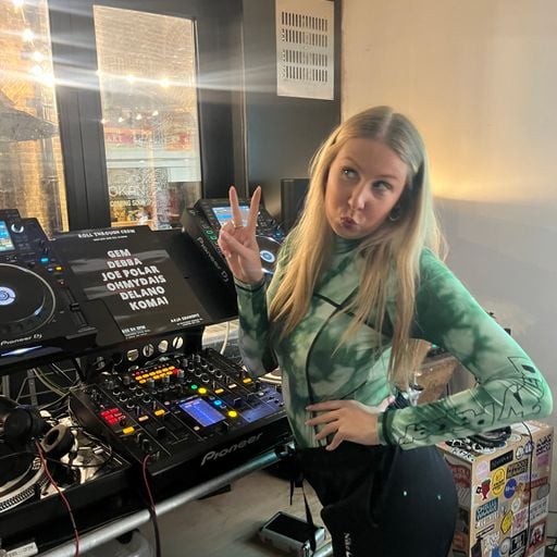 meels on wheels - 27/10/23 - [Voices Radio]