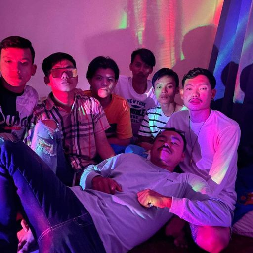 ไม่ต้องจัดทรง เดินตรงมาเลย by ภูมิ อิทธิวัฒน์