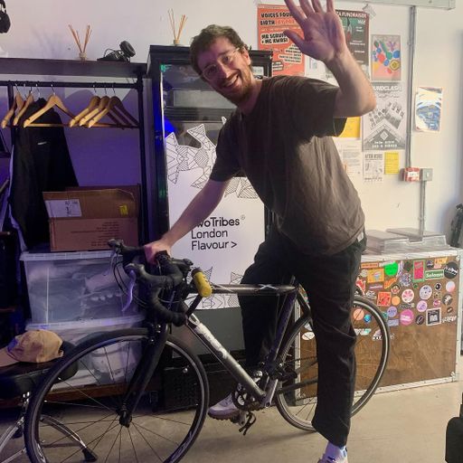 The Damn England Breakfast Show - 19/04/26 - [Voices Radio]