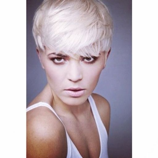 Danni Menzies 100914