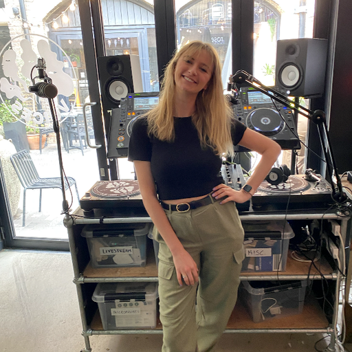 The Dizzie Hour w/ Lizzie Frisby 23/01/25 - [Voices Radio]