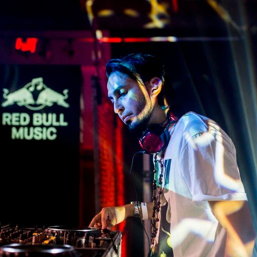 On the Floor – Chaboi at Red Bull Music Presents: Neoperreo