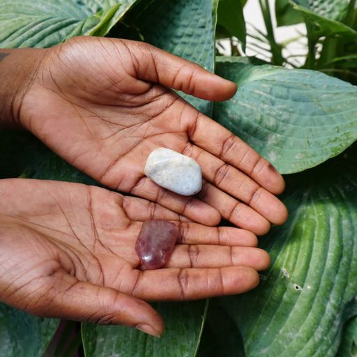 Muva of Earth: Stillness Roots Within with Holmesly // 20-08-22