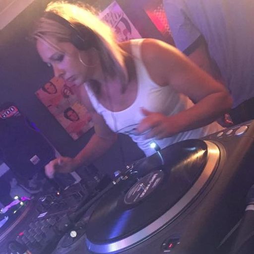 13-02-20 Miss Tyson KANEFM 90s house