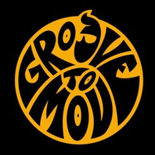 Simon Pius - Moooves n Groooves (Sat 4th)