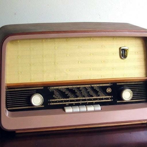 Gistro FM 795 (21/11/21) If You Want a Radio, I Would Be a Radio for You