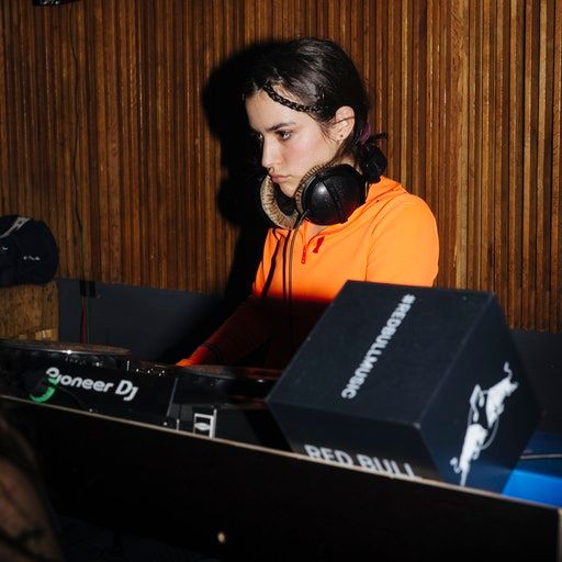 On the Floor – Oklou at Red Bull Music Festival Berlin