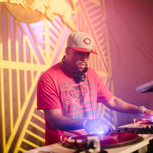 On the Floor – DJ Assault at Fluxo: Funk Proibidão