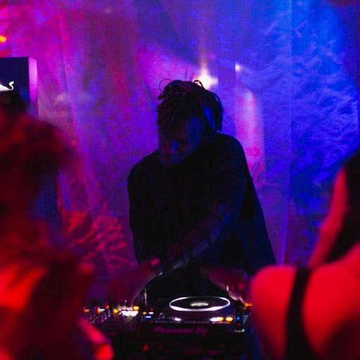 On the Floor – deadHYPE at Red Bull Music Festival Berlin