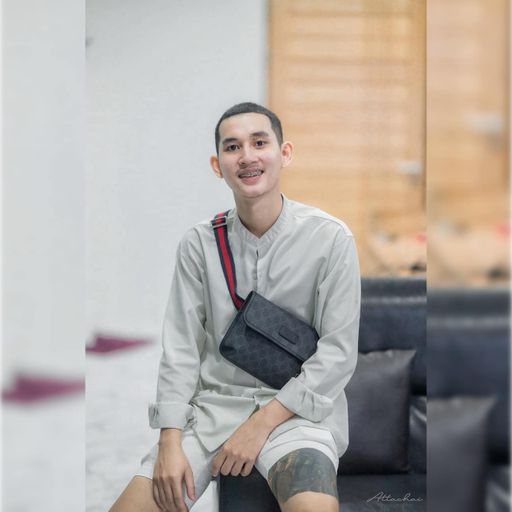 น้องไม่ต้องภักดี ห้องพี่ก็พักได้ HBD คุณศร จิรายุทธ