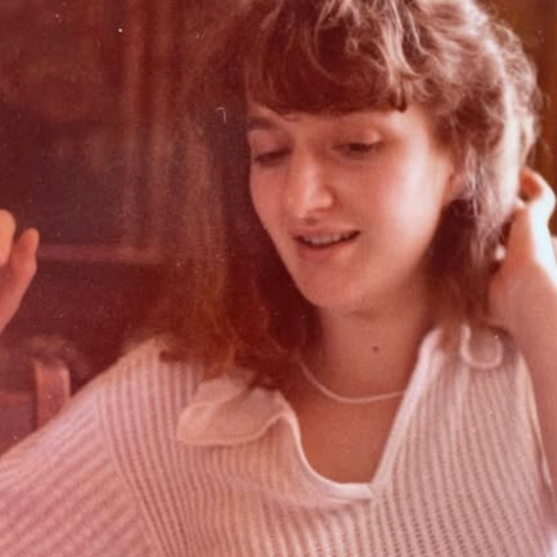 Distant Ear w/ Naima: Mom FM - 15/03/26 - [Voices Radio]