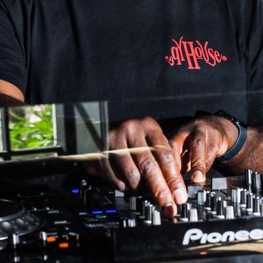 Friday Nite Biznizz... Dj Cedric Anderson - 16JAN2026