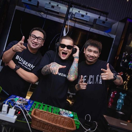 HBD แม่อาชา [ ดีเจมอสซี่ x MC Nack Humyoy ]