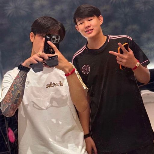 ตังค์ไม่มีจะแดก แต่แปลกเพื่อนเรียกเสี่ย By SPD SUPER JOM