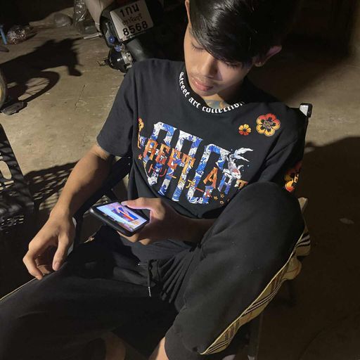 เอเย่นต์น้อยทุ่งแฝก by สรัญยู