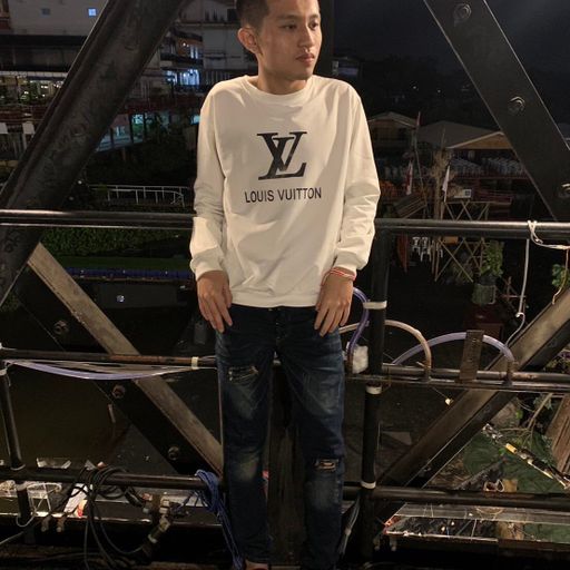 กินครึ่งเสี้ยว เบี้ยวครึ่งหน้า byแม็ก สะเดาหวาน