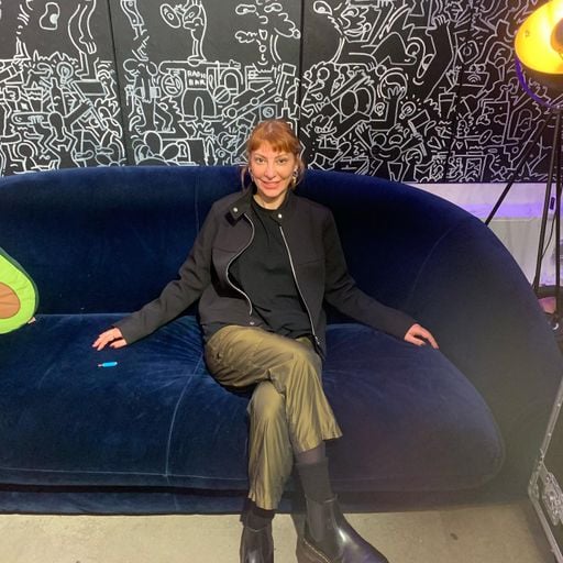 Moments On The Floor w/ Zeynep Erbay - 01/03/25 - [Voices Radio]