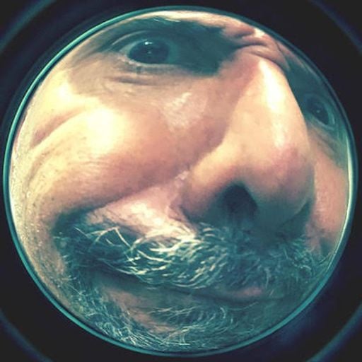 H.SO means "accaso"... or if you prefer- "a caso" - Episodio 202100902