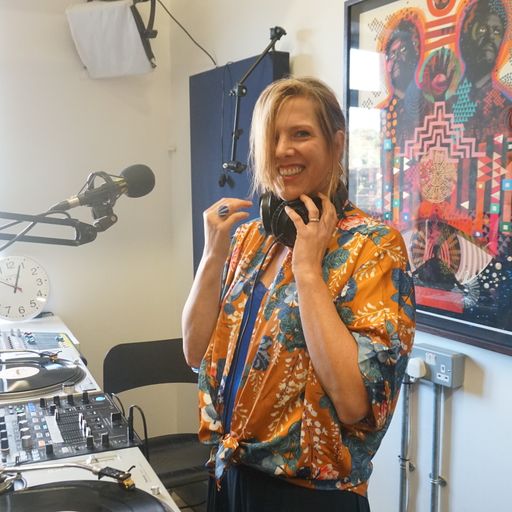 Cosmodelica: Colleen "Cosmo" Murphy // 04-10-19