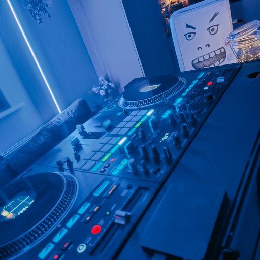 Saturday Spin Up with Scotty The Yeah and Cookie