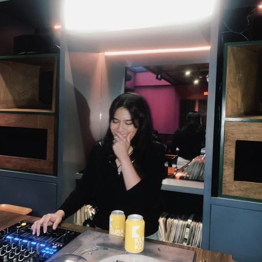 Trip Do Brasil Hosted By Vita & Vanessa Vol. 33