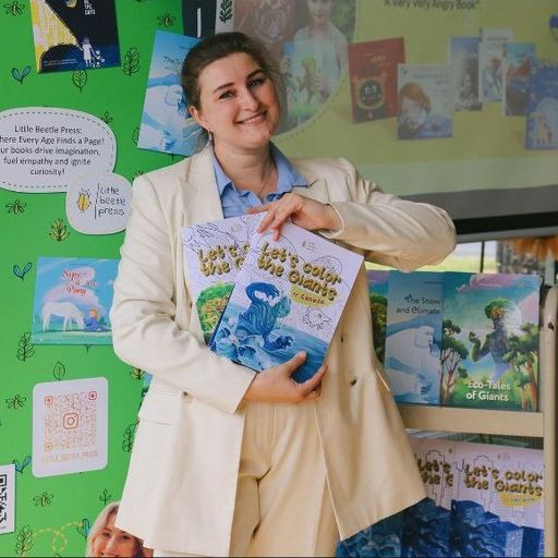 Halyna Budilova chats to Vlada