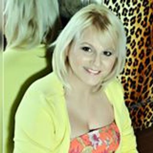 A Bit of Everything in conversation with musicians Janice Bell and Mick Hare. 19/12/13