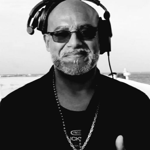 Original HouseHeads Friday TakeOver Mix 26