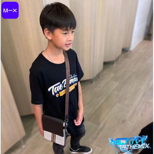 ผิดที่ผมไม่ดี  หรือผิดที่ผมไม่มี  byชื่อภรันยูเรียกตี๋นั้นแหละดีแล้ว  ของแทร่