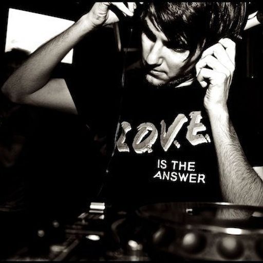 AO-AO Guestmix 011 - Vhyce