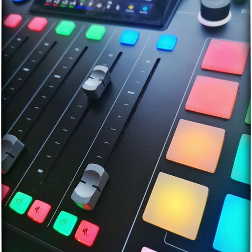 Martin Leech - Laser Hot Hits - The Mid-Morning Music Show - LIVE Monday 31.03.25